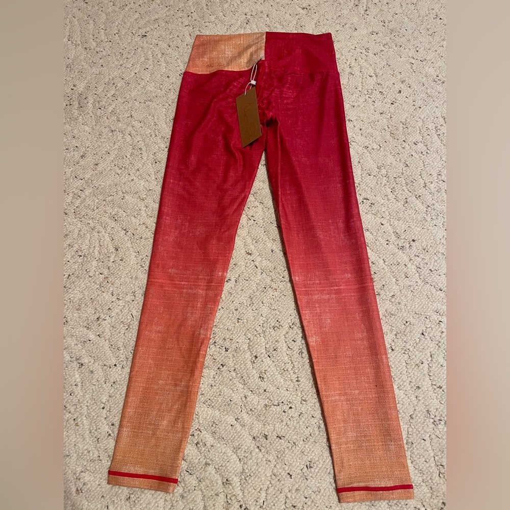 Niyama Sol Barefoot leggings